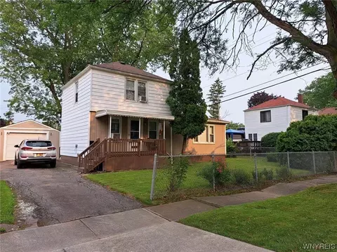603 75th St, Niagara Falls, NY 14304