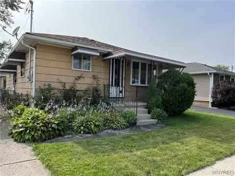 62 Lehigh St, Cheektowaga, NY 14206