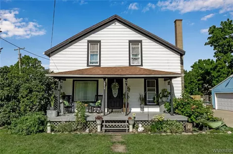 4456 Main St, Royalton, NY 14067