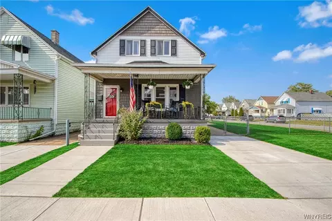 46 Gierlach St, Buffalo, NY 14212