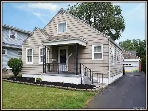 1217 86th St, Niagara Falls, NY 14304