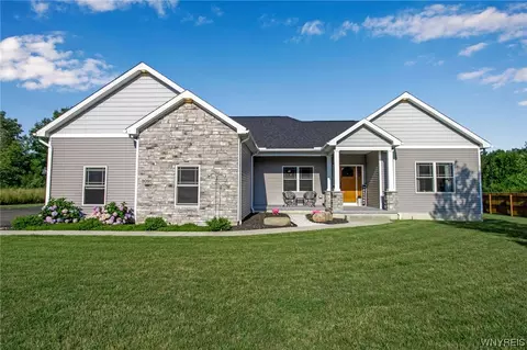 2091 Boies Rd, Aurora, NY 14170