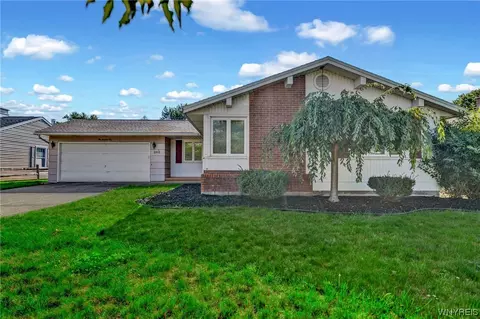 202 Sweet Briar Rd, Tonawanda, NY 14150