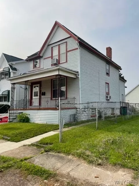 34 Harlow Pl, Buffalo, NY 14208