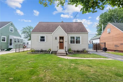 85 Fontaine Dr, Cheektowaga, NY 14215