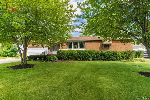 4889 N Bailey Ave, Amherst, NY 14226