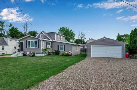 4541 Windsor Ter, Hamburg, NY 14075