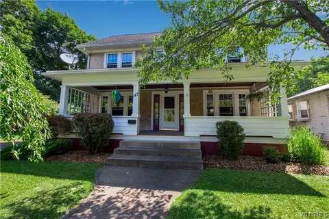 147 Buffalo St, Gowanda, NY 14070