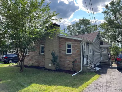10 Miller St, Depew, NY 14043
