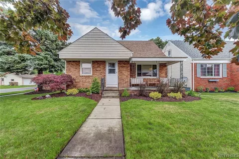 72 Mcnaughton Ave, Cheektowaga, NY 14225