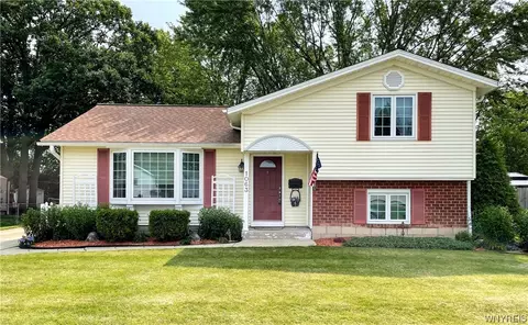 1063 Carter Dr, Grand Island, NY 14072