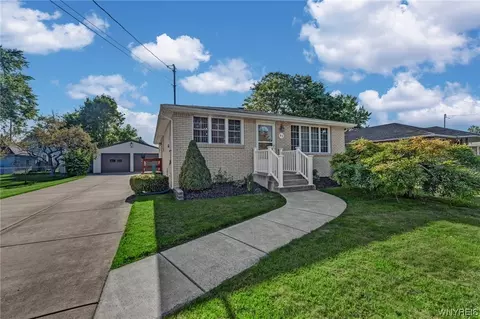 61 Glidden St, Cheektowaga, NY 14206