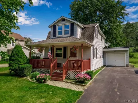 38 Mill St, Ellicottville, NY 14731