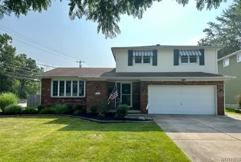 521 Sagewood Ter, Amherst, NY 14221