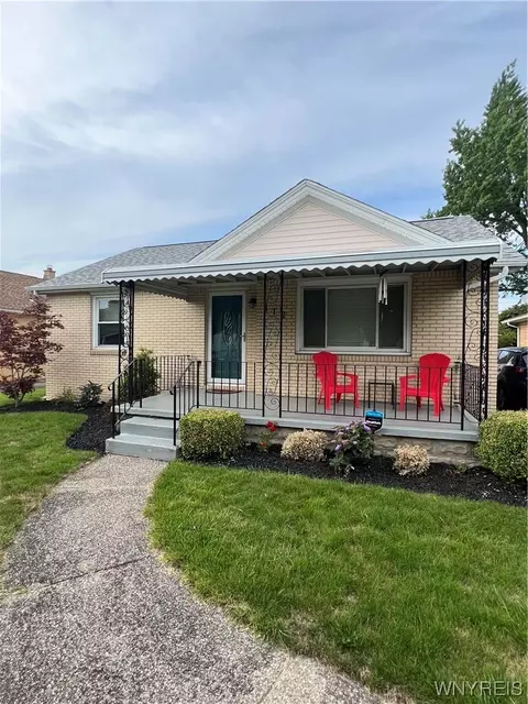 112 Central Blvd, Cheektowaga, NY 14225