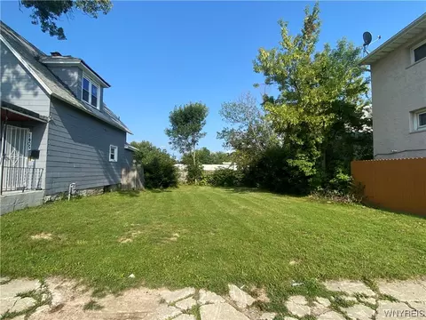 1403 17th St, Niagara Falls, NY 14305