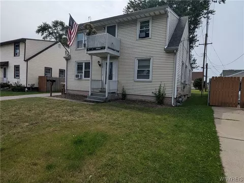 110 Aris Ave, Cheektowaga, NY 14206