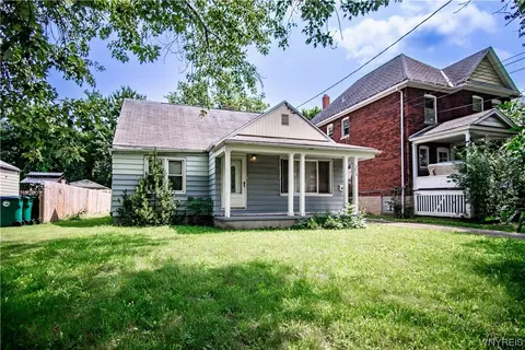 3019 Mckoon Ave, Niagara Falls, NY 14305