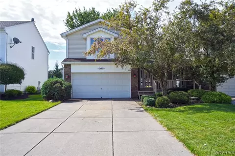 21 Carla Ln, West Seneca, NY 14224