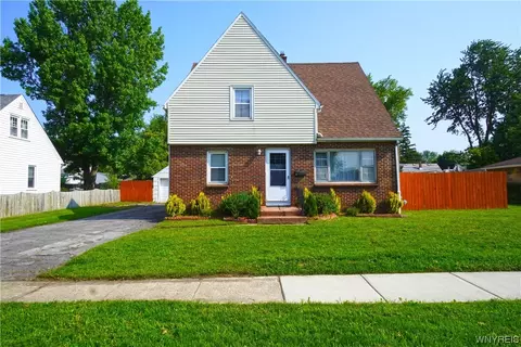54 Homesgarth Ave, Cheektowaga, NY 14225