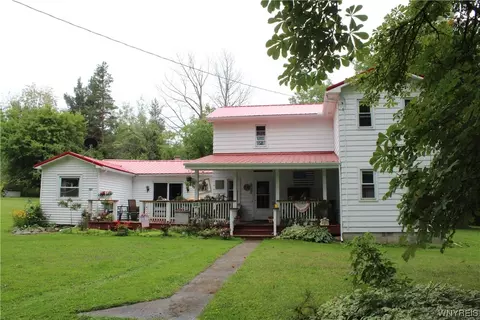 4400 Sage Rd, Middlebury, NY 14569