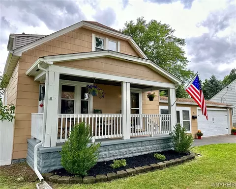 36 Rose Ave, West Seneca, NY 14224