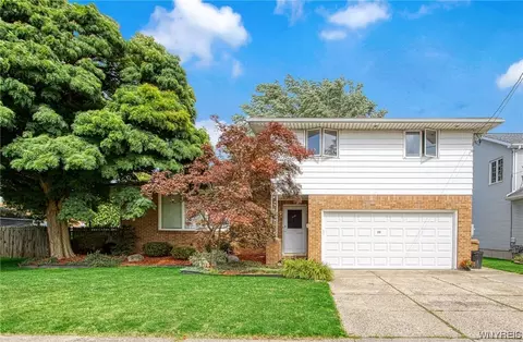 77 Iroquois Ave, Cheektowaga, NY 14206