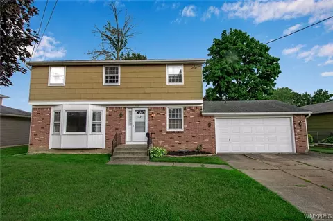 787 Castlebar Dr, North Tonawanda, NY 14120