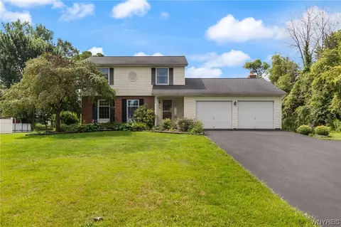 646 Clevenger Rd, Ontario, NY 14519