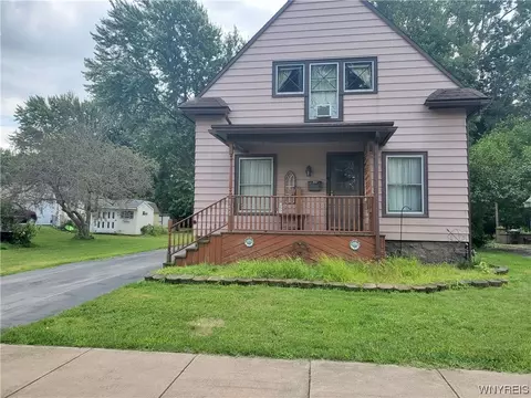 144 North St, Ridgeway, NY 14103