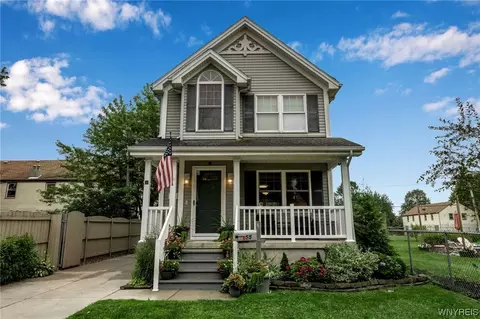 55 Commodore Ave, Tonawanda, NY 14150
