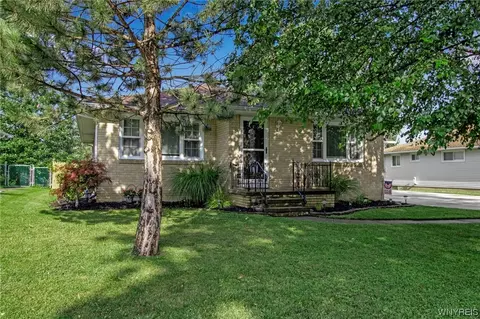 46 Donald Dr, West Seneca, NY 14224