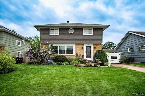 64 Grayton Rd, Tonawanda, NY 14150