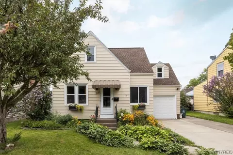 218 Lindsay Pl, North Tonawanda, NY 14120