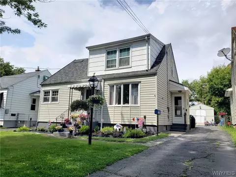 142 Hollywood Ave, Buffalo, NY 14220