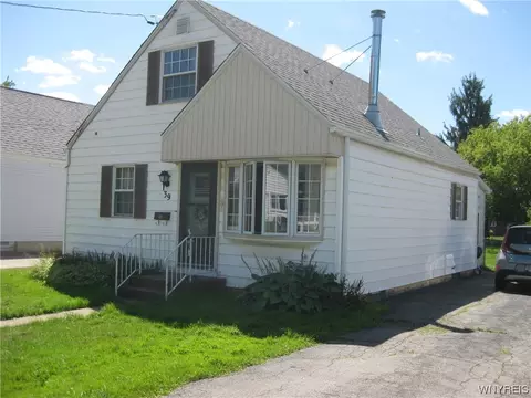 39 Wren Ave, Lancaster, NY 14086
