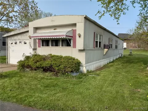 1057 Wish Cir, East Aurora, NY 14052