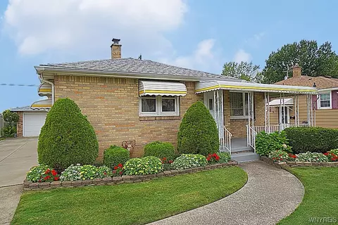 84 Claude Dr, Cheektowaga, NY 14206
