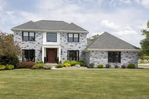 5085 Red Tail Run, Buffalo, NY 14221
