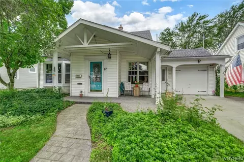 67 Cotton St, Lancaster, NY 14086