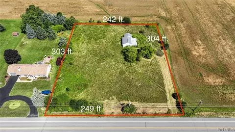 4171 Mapleton Rd, Pendleton, NY 14094