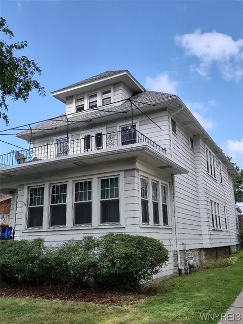 22 Henley Rd, Buffalo, NY 14216