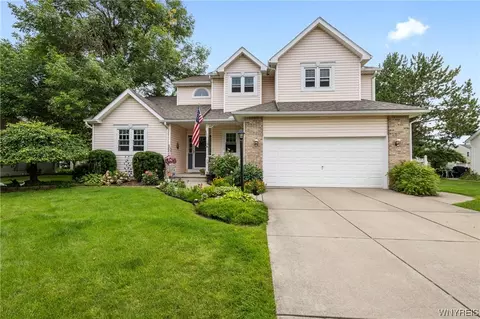 74 Jamestown Rd, Grand Island, NY 14072