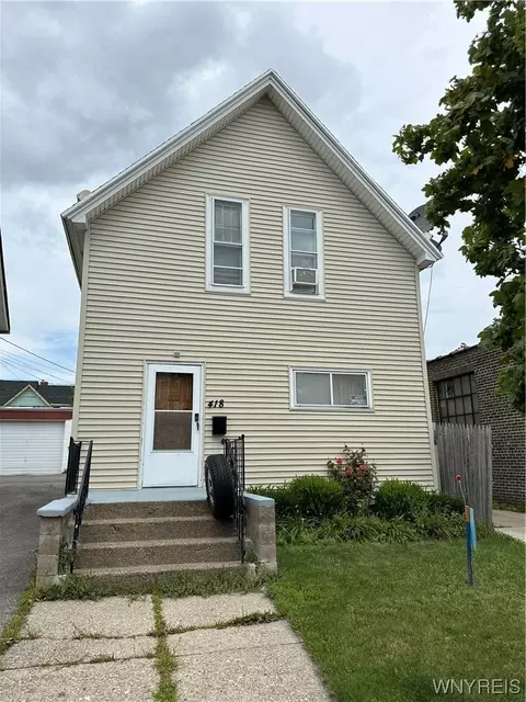 418 Auburn Ave, Buffalo, NY 14213