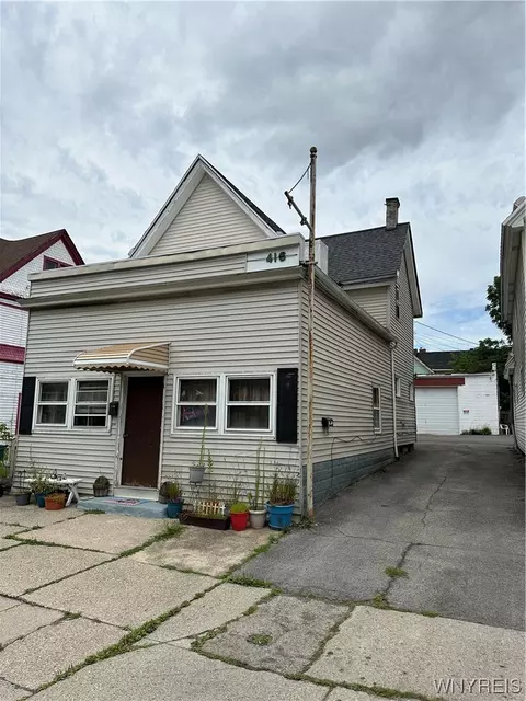 416 Auburn Ave, Buffalo, NY 14213