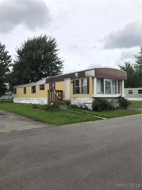 6035 S Transit 343 Brookside Rd, Lockport, NY 14094