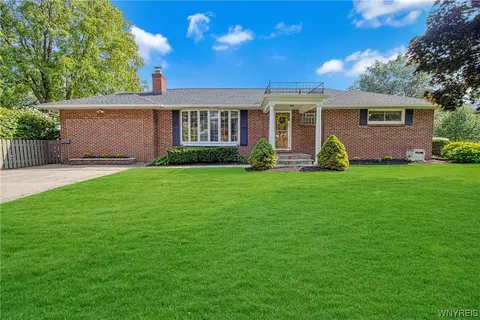 192 Lafayette Blvd, Amherst, NY 14221