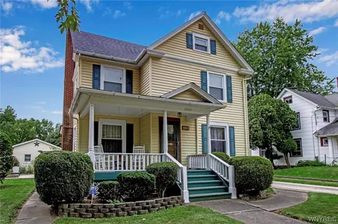 225 W Oak Orchard St, Shelby, NY 14103