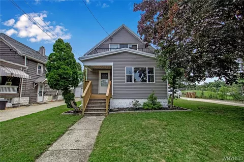 183 N Pleasant Pkwy, Cheektowaga, NY 14206