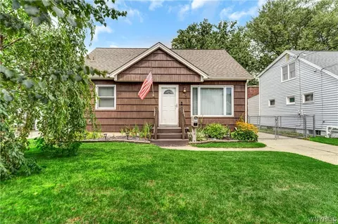 162 Delray Ave, West Seneca, NY 14224